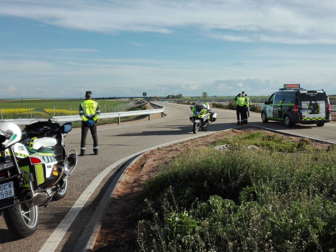 Control de la Guardia Civil en una de las carreteras de la provincia