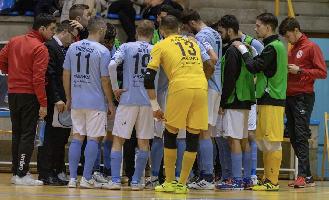 El Santiago Futsal se quedó sin premio ante el Manzanares en el último minuto