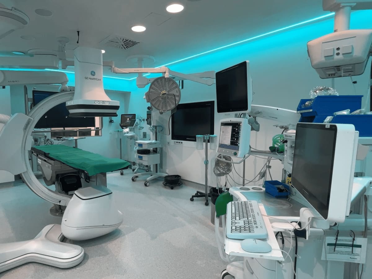 El Hospital Quirónsalud Sagrado Corazón impulsa la innovación quirúrgica con la apertura de un quirófano híbrido