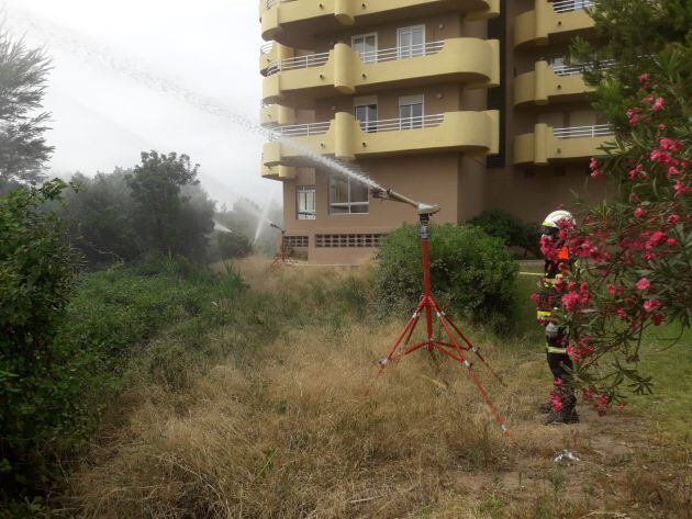 Bomberos del Ayuntamiento de València inicia una campaña de defensa contra incendios en la Devesa para aumentar la protección de la población