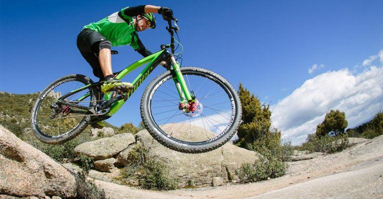 Para los amantes de la bicicleta, el rutómetro BTT Sierra de Guadarrama ofrece una experiencia inigualable