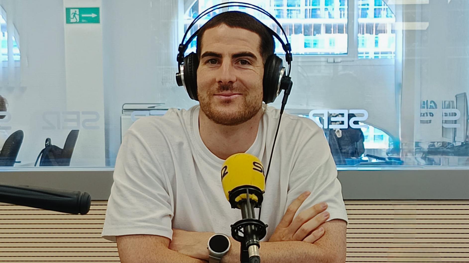 Carlos Abad, portero del Hércules, en Radio Club Tenerife