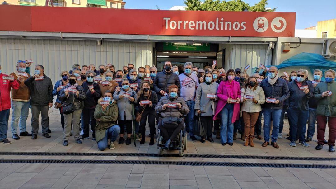 Nueva protesta contra la paralización del Cercanías en Torremolinos