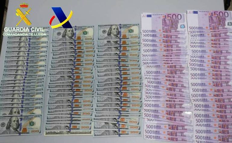 Les divises decomissades a la duana de la Farga de Moles el passat divendres