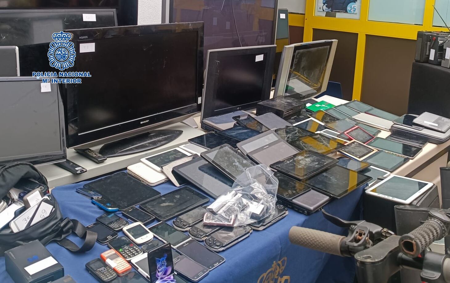 Desde este lunes  doscientos artículos serán expuestos para que puedan ser recuperados por sus propietarios