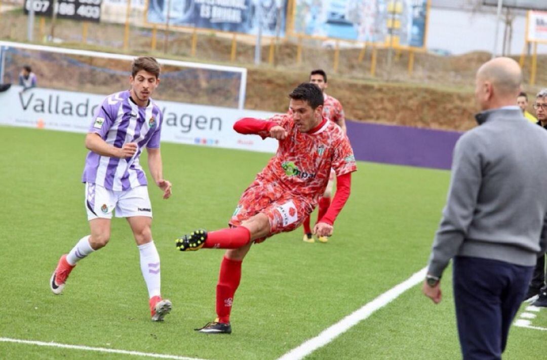 El centrocampista canario durante su etapa en Guijuelo, último proyecto en el que coincidió con Fabregat.