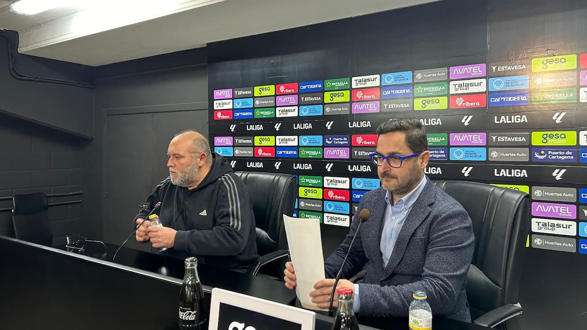 El FC Cartagena, único club de los descendidos donde no se asumen responsabilidades