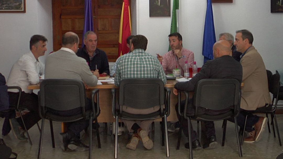 Los nueve municipes de la comarca de Cazorla se reunen para decidir asuntos de interes común