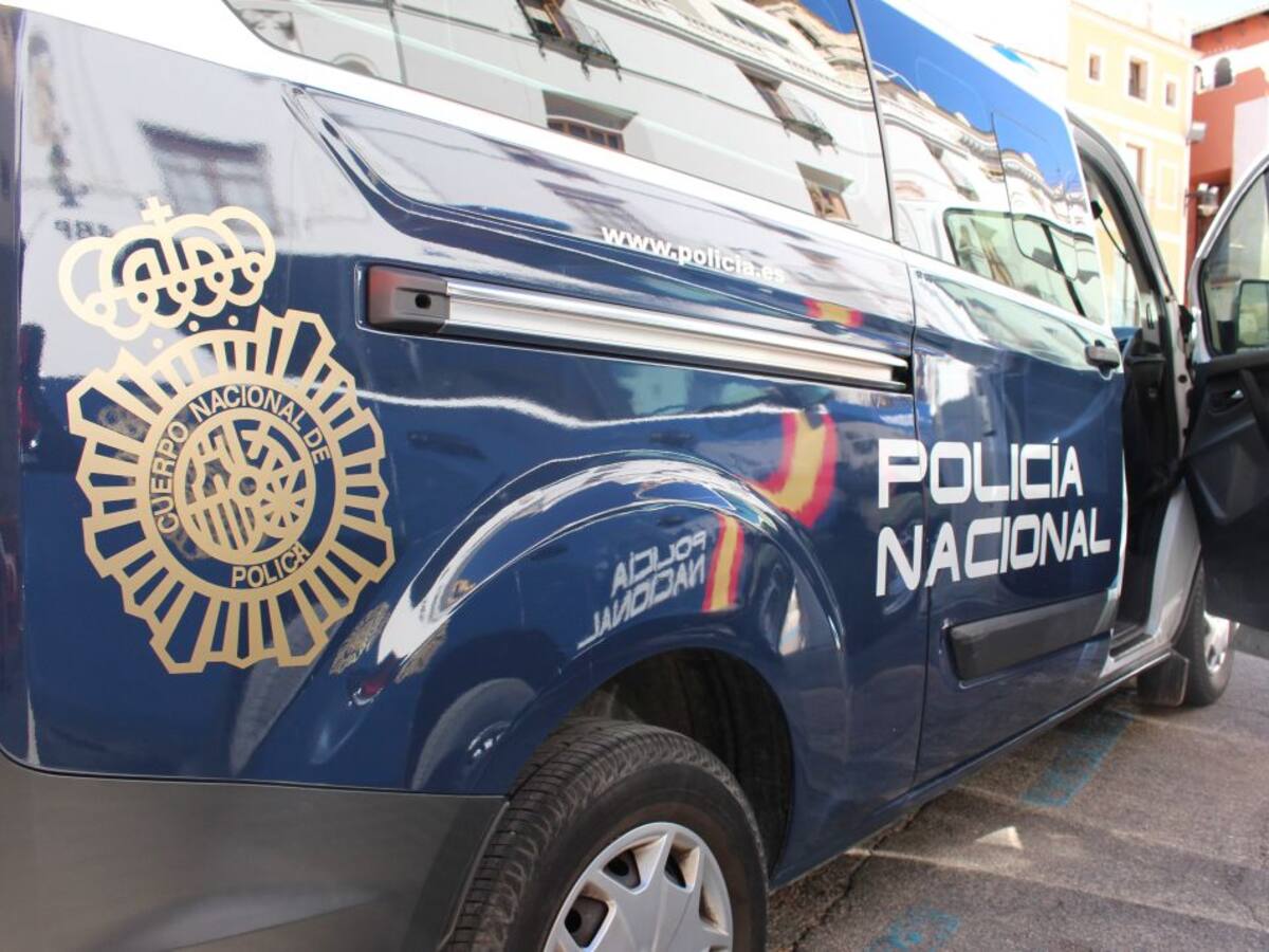 La Policía Nacional detiene en València a un hombre tras afirmar que iba a matar a un camarero