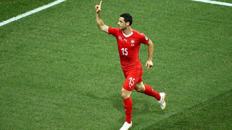 Dzemaili celebra el gol de Suiza frente a Costa Rica