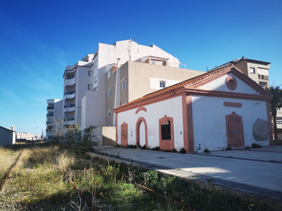 Estación de tren en el Puerto de Gandia 
