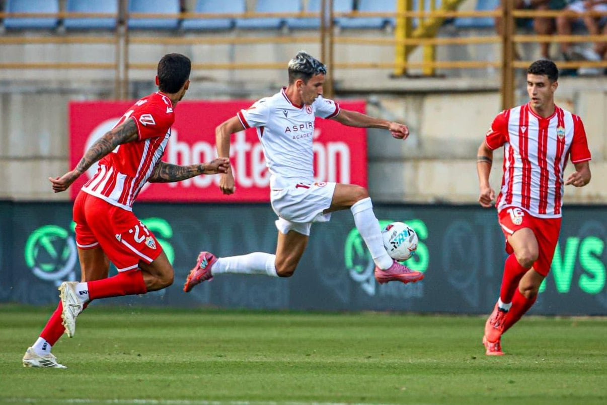 Luis Chacón volvió a ser titular.