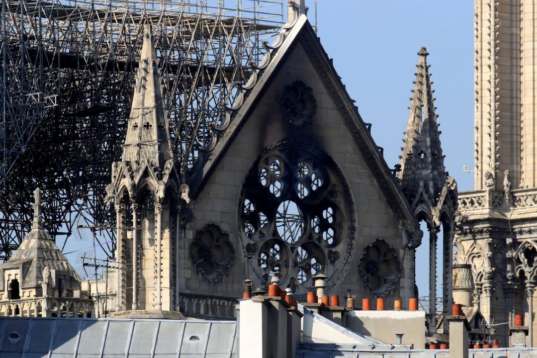 La estructura de la catedral se salvó de la quema