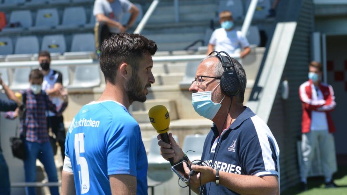 "No hemos estado a la altura ni del escudo ni de la afición"