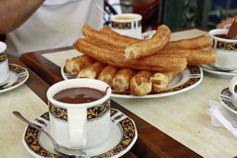 El hombre, de 70 años de edad, acudía a desayunar a la churrería chocolatería San Vicente todos los días.