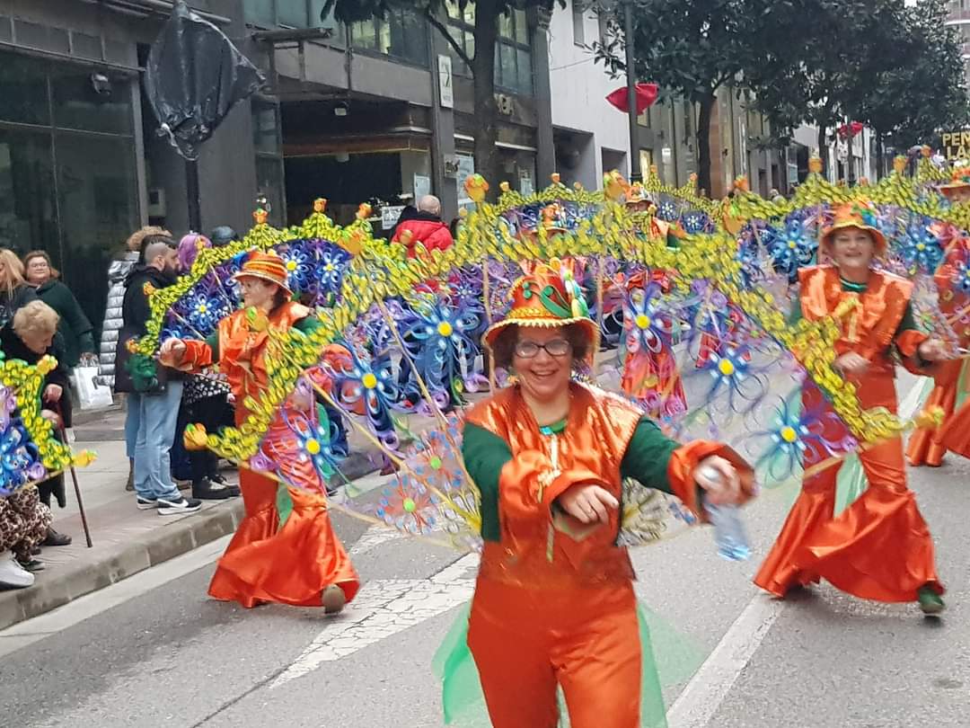 &#039;Un guiño de color&#039; de la peña Lección de Humor