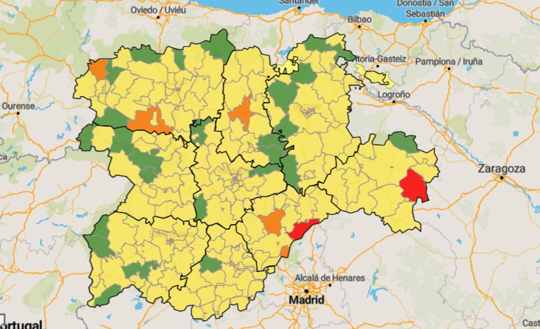 En el mapa de SACYL la zona básica de salud de Roa ya aparece en verde al llevar siete días sin contagios, mientras que Huerta de Rey vuelve al amarillo por un nuevo contagio tras un mes de inmunidad
