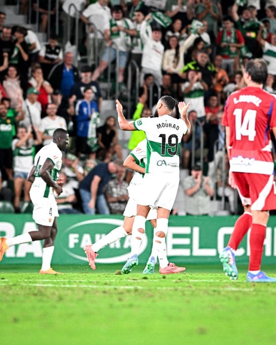 Mourad celebrando su gol, el segundo del Elche, que significó el 2-2 definitivo