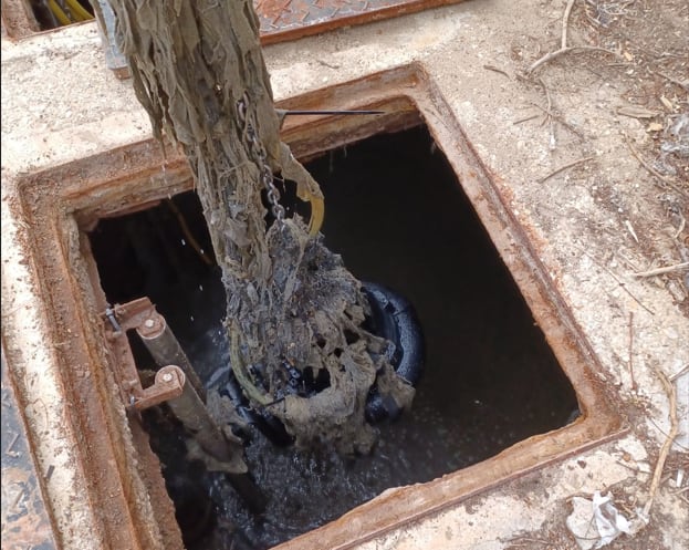 Toallitas de baño que han colapsado dos bombas de de aguas de una urbanización en El Campello