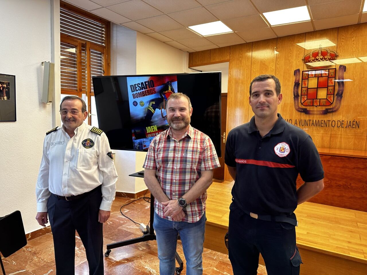 Presentación 'Desafío Bomberos 2023' en el Ayuntamiento de Jaén.