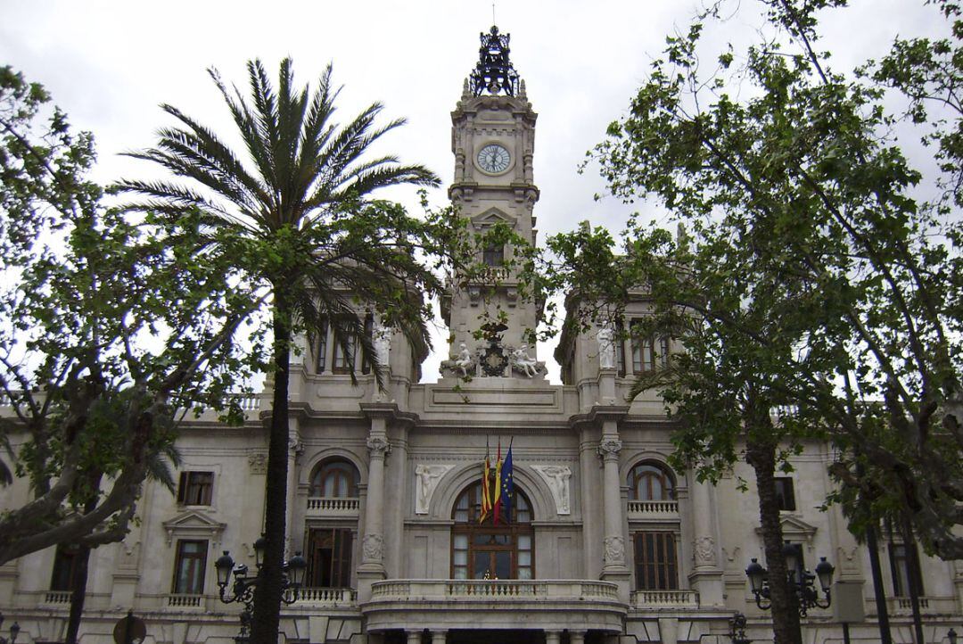 Fachada del Ayuntamiento de València