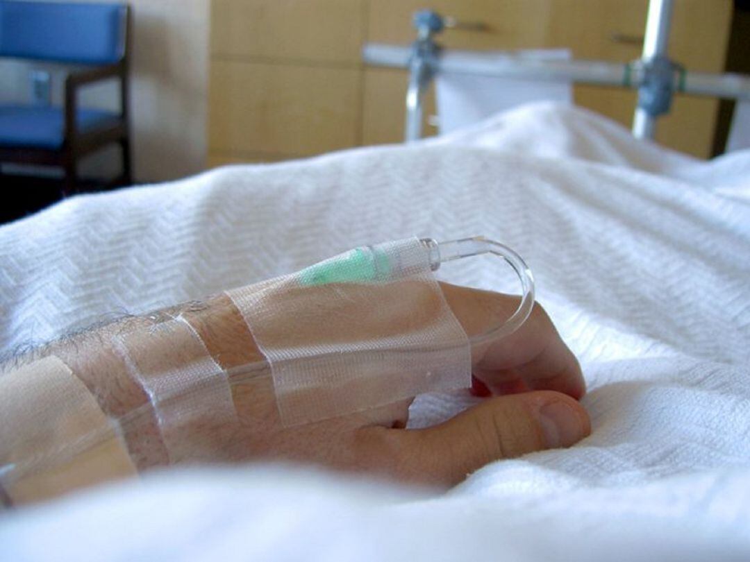 Las UCI se mantienen estables a pesar de la embestida del virus