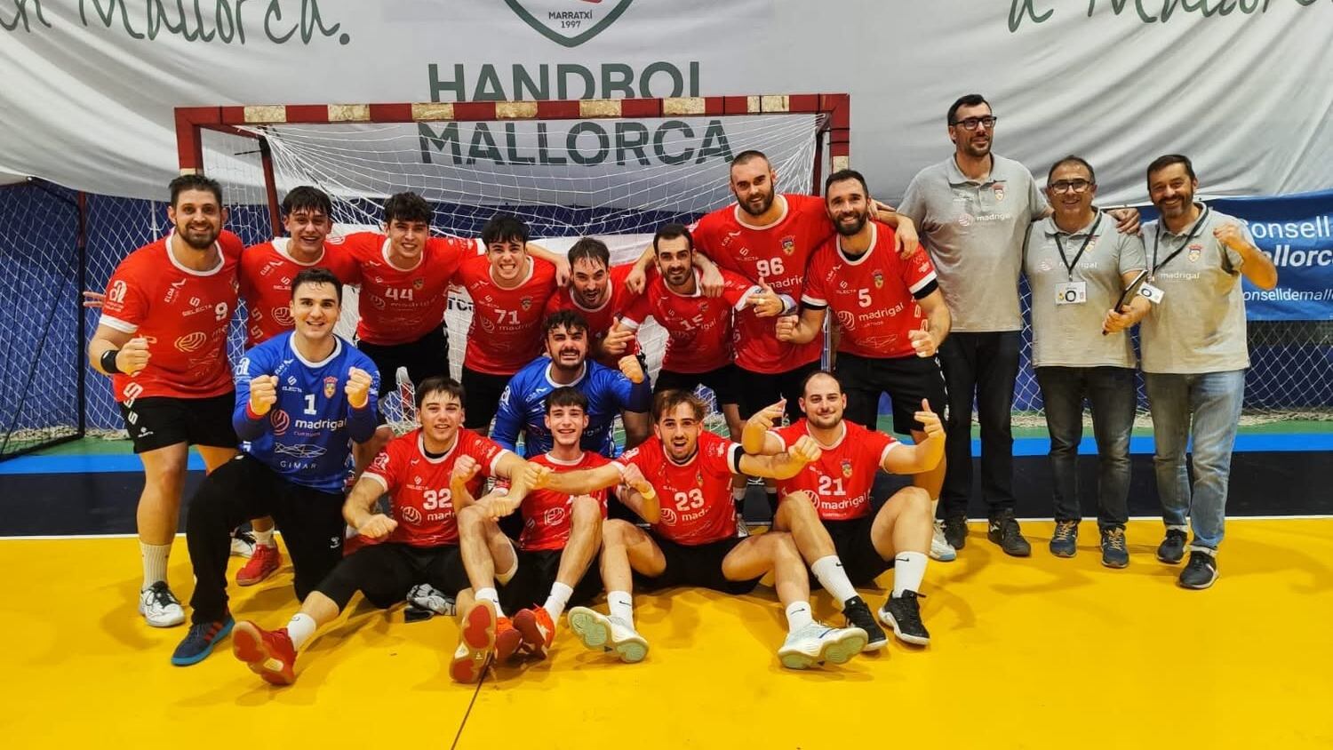 La expedición eldense celebra el triunfo en tierras baleares