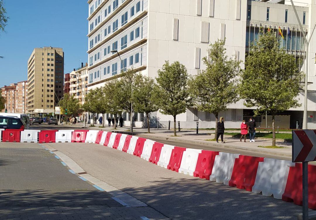 Hundimiento en la Avenida Reyes Católicos