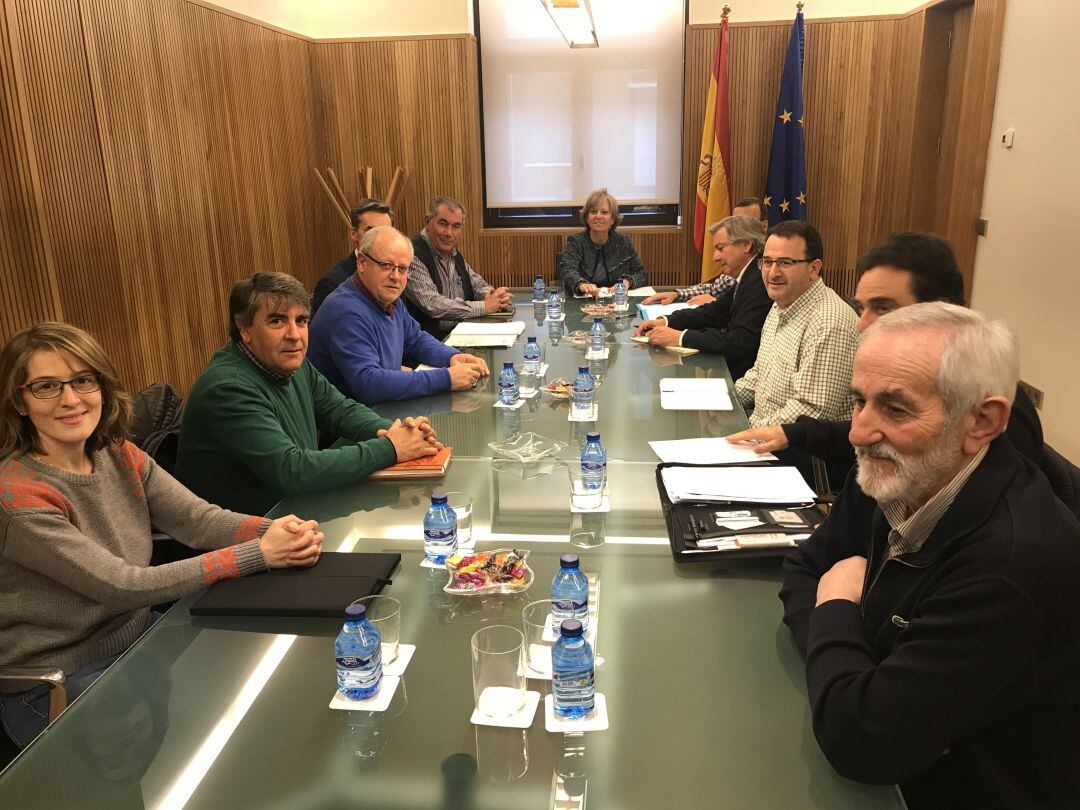 Reunión de UPA con la presidenta y técnicos de la Confederación Hidrográfica del Duero