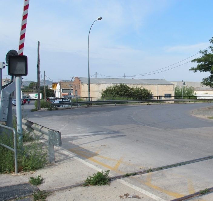 Paso a nivel de la calle Trinidad