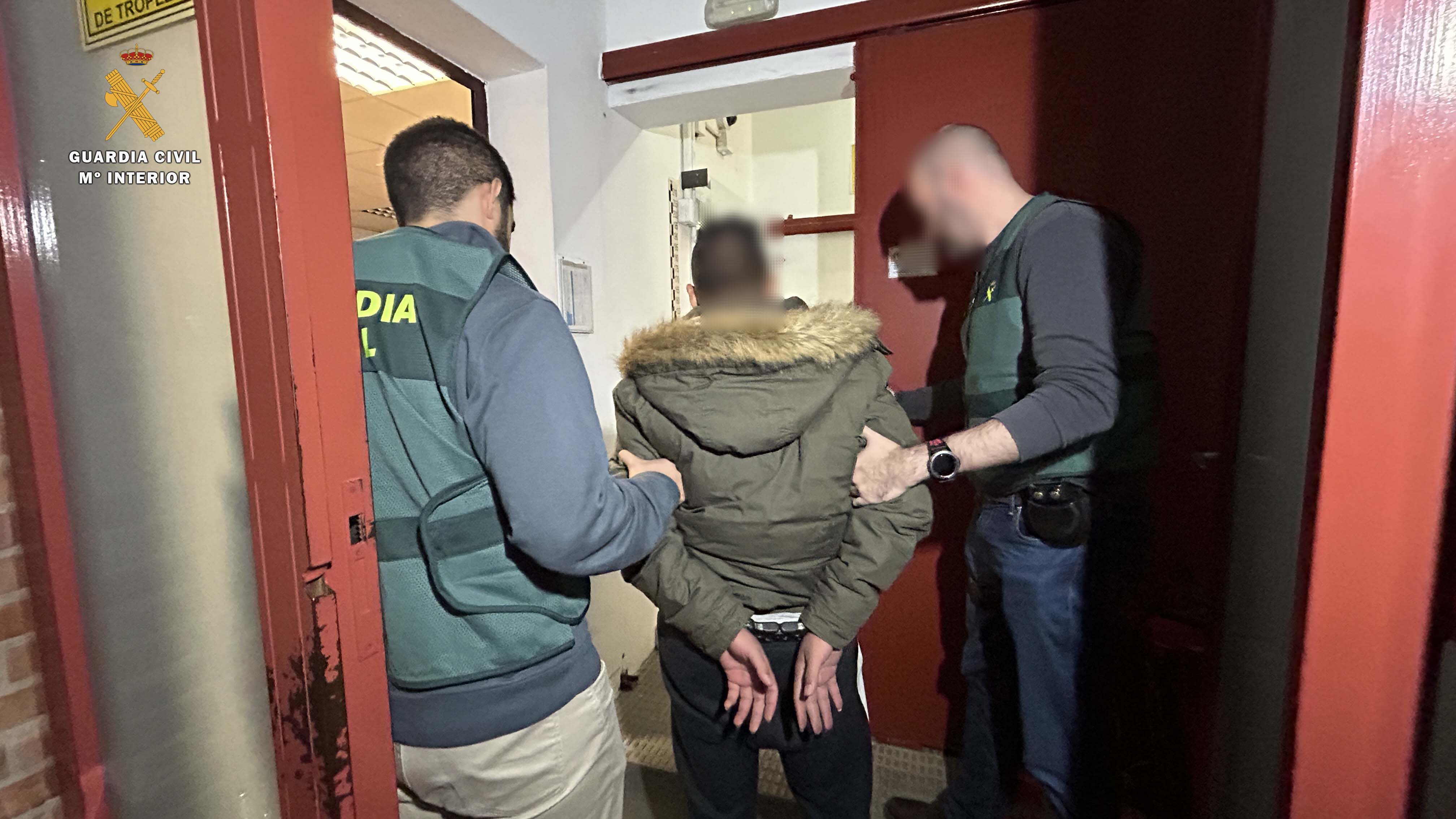 Detenido un grupo delictivo peligroso que asaltó la vivienda de dos octogenarios en Entrena