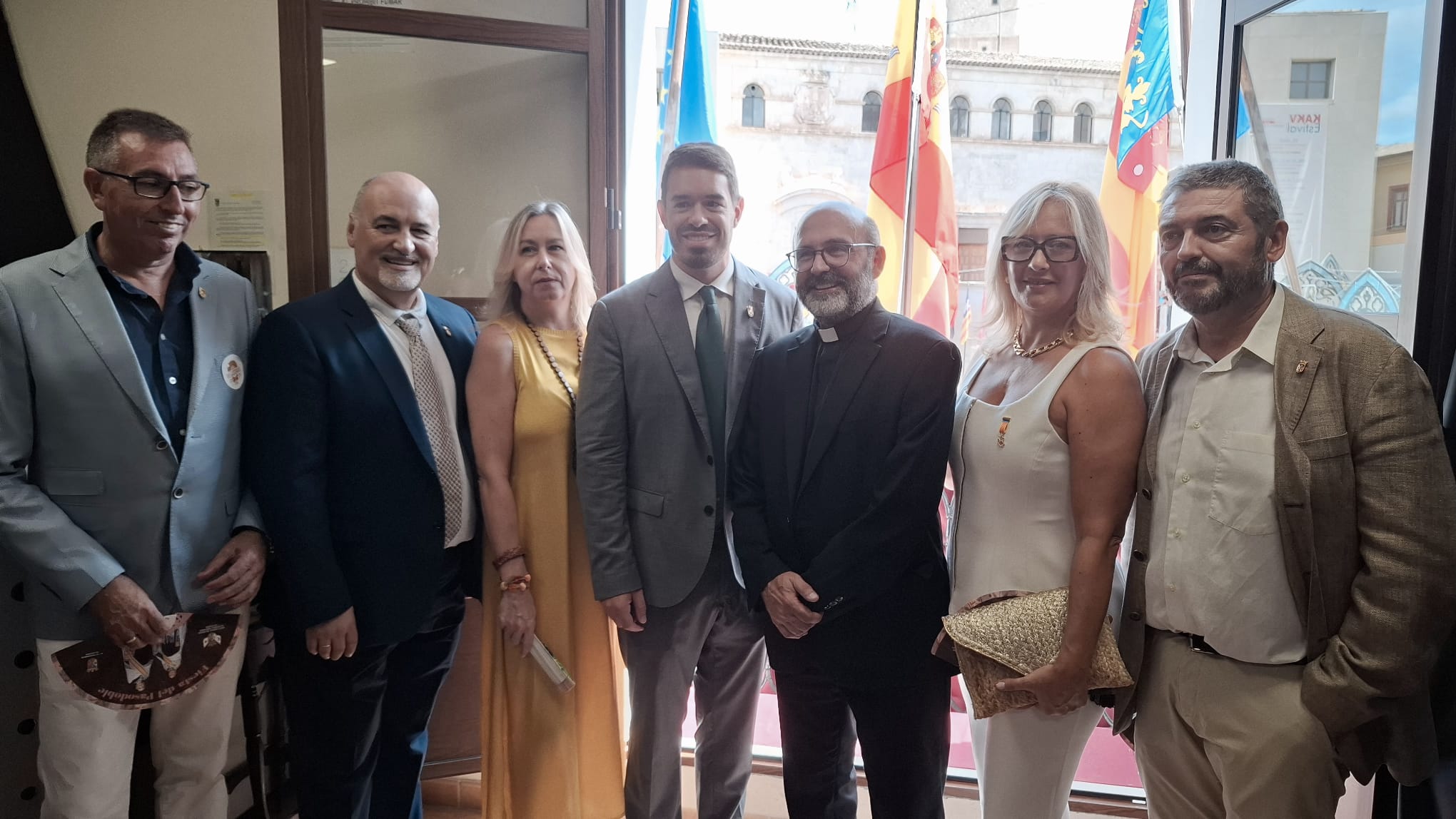 El pregonero, con concejales del grupo popular