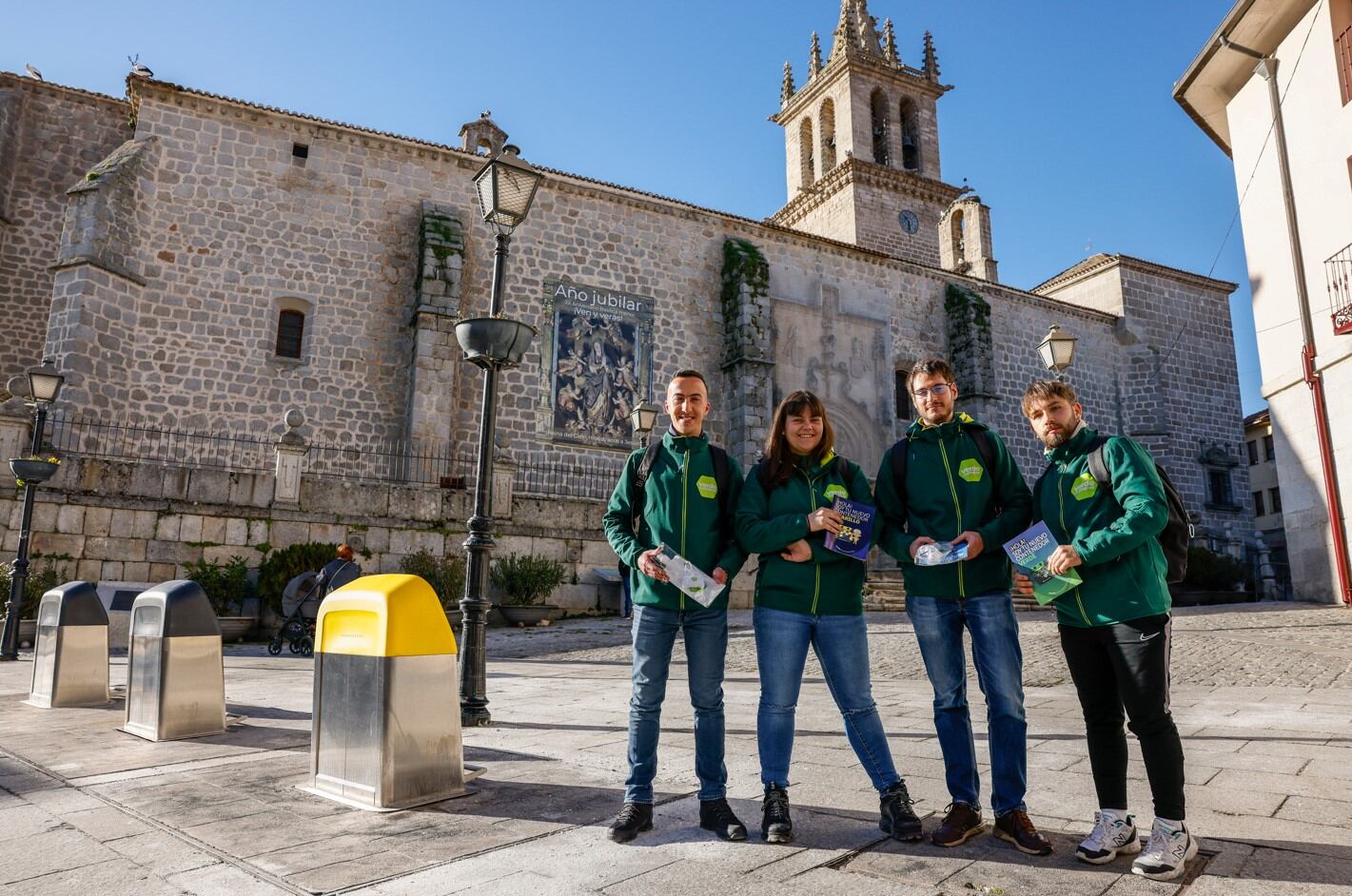 Serán cuatro informadores que se incorporan a la plantilla municipal para reforzar el aprendizaje de los vecinos sobre el uso de los contenedores y los deberes de quienes tienen perros, tanto en la vía pública como en las zonas reservadas para ellos