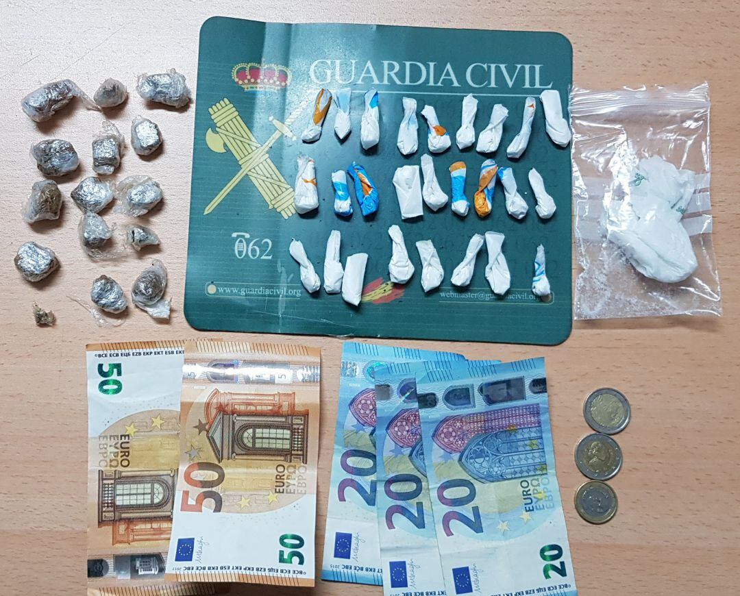 Material incautado por la Guardia Civil de Palencia