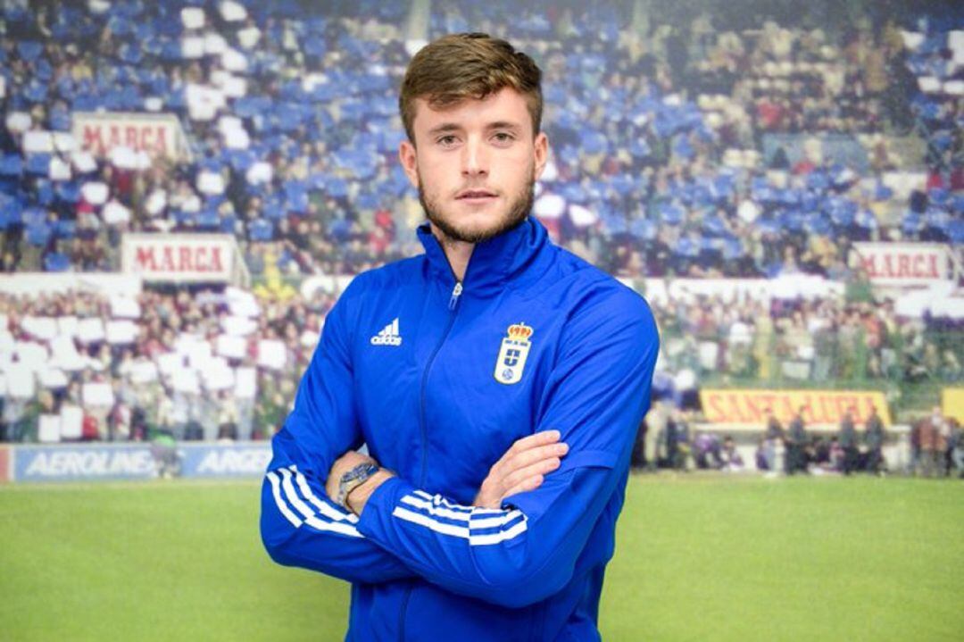 Joan Femenías, en su presentación como jugador del Real Oviedo