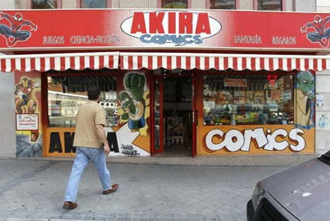 Akira Cómics, elegida la mejor tienda del año, en el madrileño barrio de El Pilar