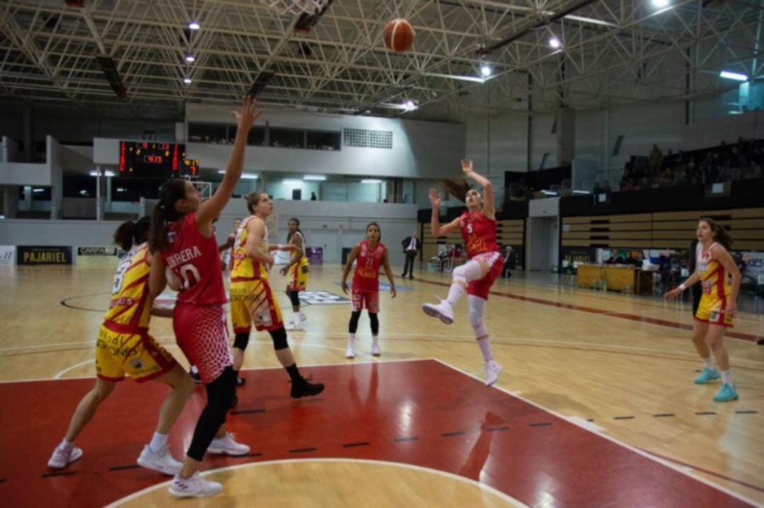 La escuadra berciana quiere cerrar la primera vuelta sumando su tercera victoria en Zamora ante el Quesos el Pastor.