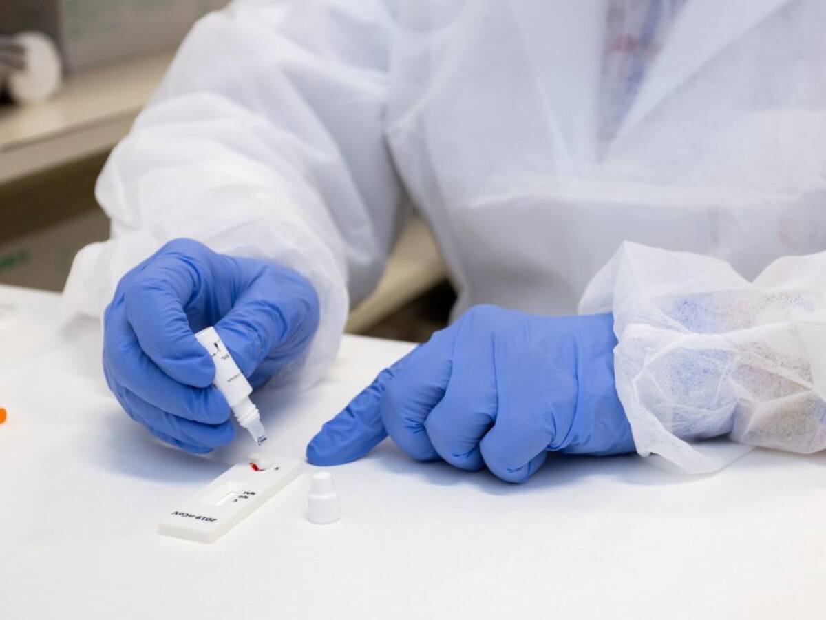 Castilla y León suma 595 positivos más y registra 34 fallecidos, 12 en residencias