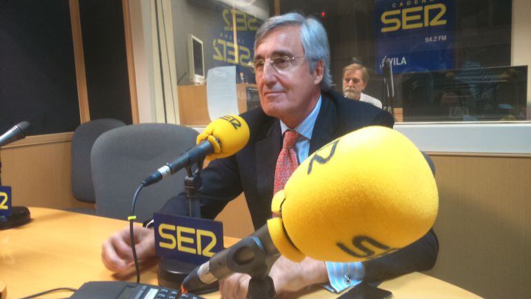 José Luis Rivas en los estudios de Ser Ávila