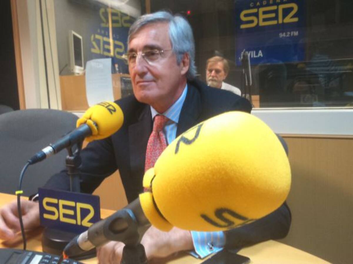 Situación de jardines, pasos de cebra y supresión de la línea 7 de Avilabús