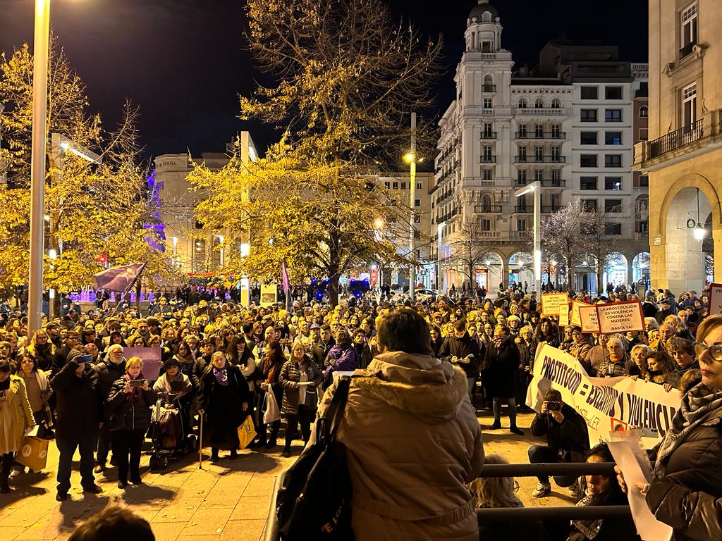 Concentración 25N en Zaragoza