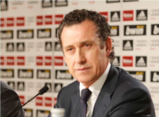 Jorge Valdano durante la presentación de Pedro León