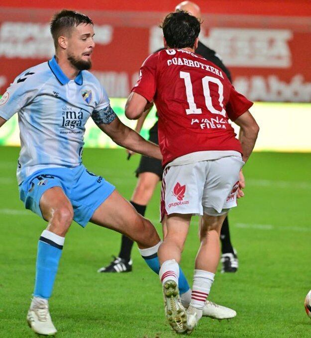 El centrocampista del Málaga será baja ante el Sanluqueño por sanción