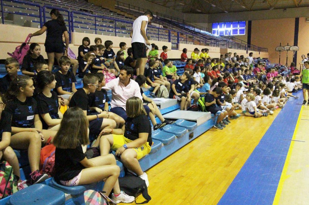 Jóvenes en el Campus Multideporte.