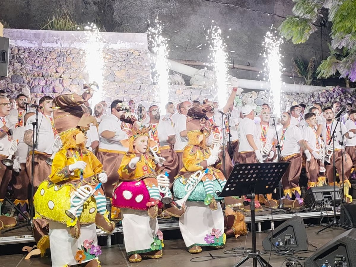 La murga palmera que dio la cara por los más vulnerables y emocionó a todo el mundo