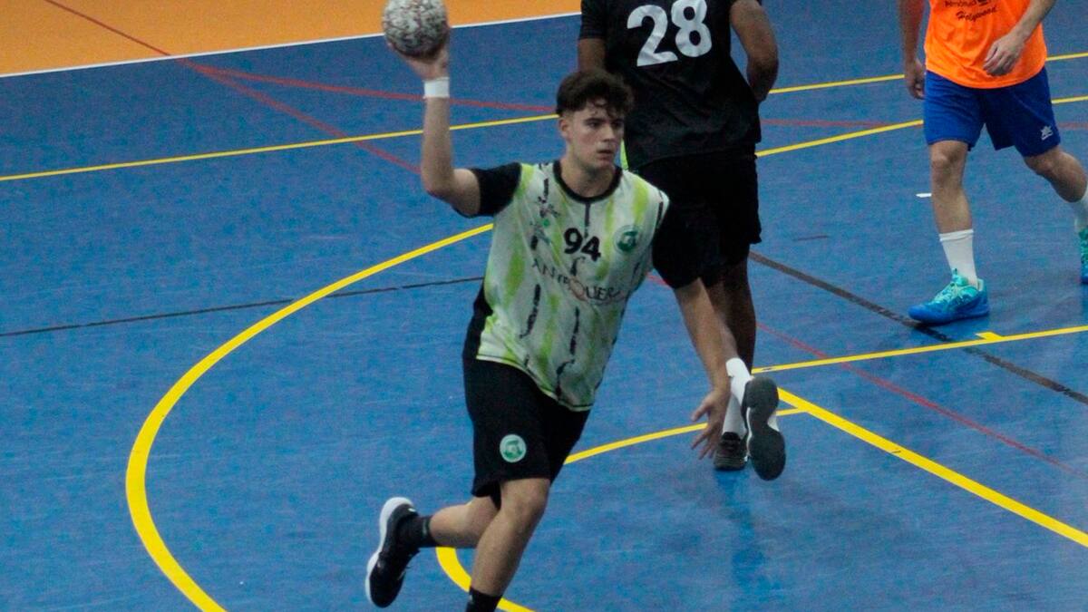 Entrevista a Fran Reyes, jugador del BM Dólmenes Antequera