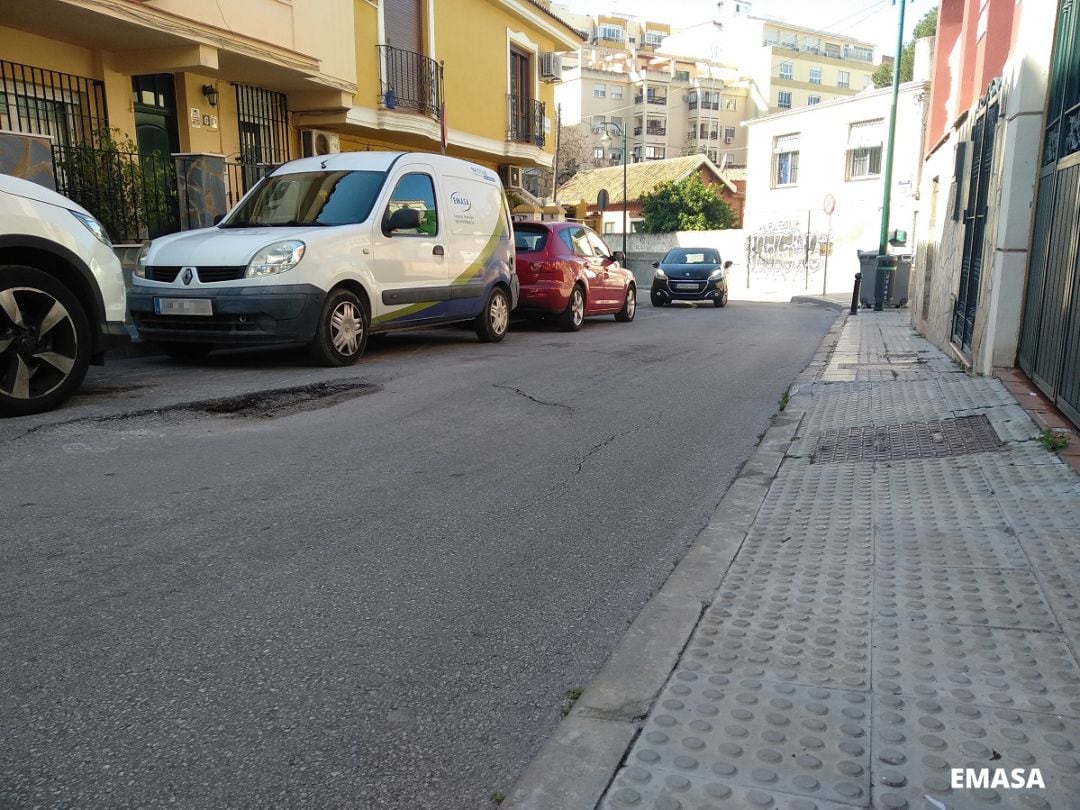 Zona de la vía donde se ha detectado el hundimiento de la calzada
