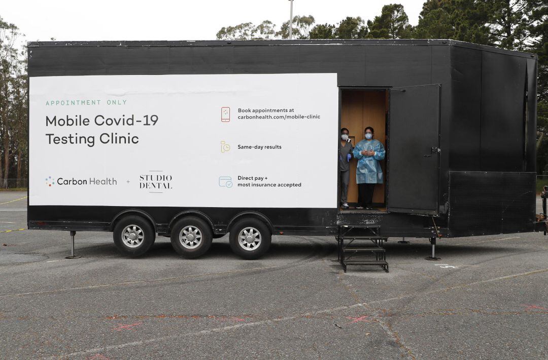 Una clínica móvil para detectar el coronavirus.