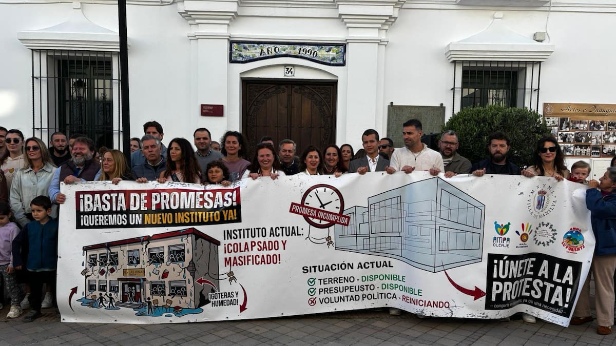 Jiménez: "Ponemos un autobús a disposición de las familias"