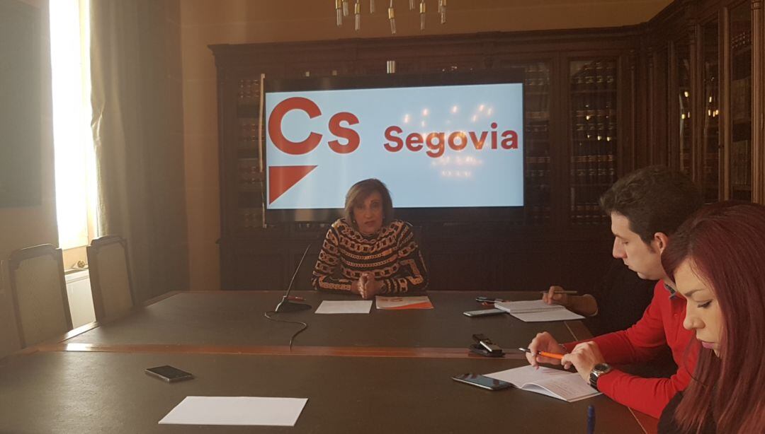 María José García Orejana, durante su comparecencia pública este martes en el Ayuntamiento